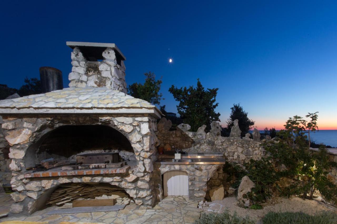 Villa, Stone House With Swimming Pool & Sauna, Beach, Sevid Exterior photo